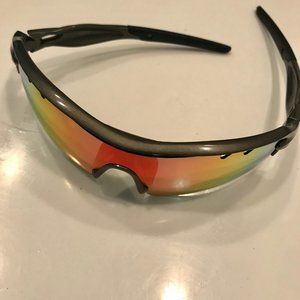 STYLISH POLARIZED SPORT SUN SHADES
